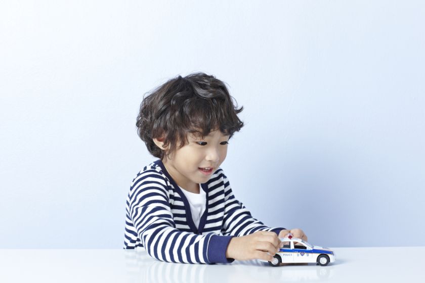 トミカの遊び方を大特集！子どもの知育にも大人の趣味にもなるトミカの魅力